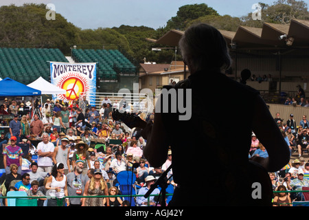 GARY DUNCAN is the guitarist for QUICKSILVER MESSENGER SERVICE MONTEREY ...