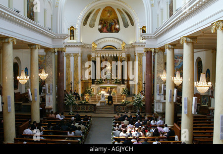 Catholic wedding ceremony in London church Stock Photo