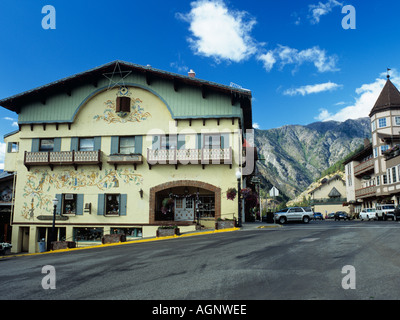 BAVARIAN STYLE SHOP BUILDINGS in downtown Leavenworth 'Washington State' USA Stock Photo
