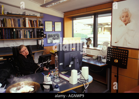 Professor Stephen Hawking at home 2003 Stock Photo