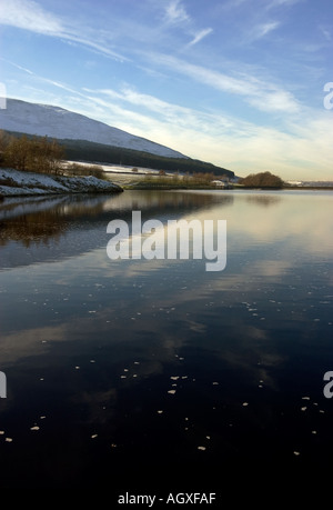 Winter morning view of Pennine hills across Dovestones Reservoir Stock Photo