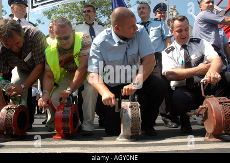 Protest of polish uniformed services in Warsaw against bad working conditions and low pay Stock Photo