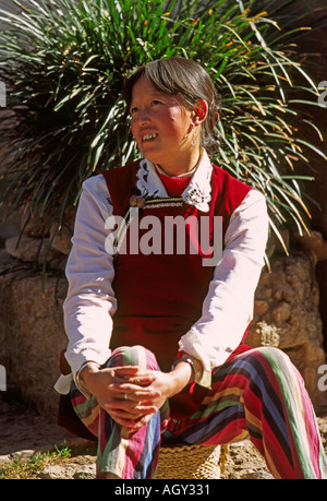 China Yunnan Lijiang Young Naxi Woman Stock Photo