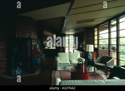 Paul R. and Jean S. Hanna House / Honeycomb House, 737 Frenchman's Road, Stanford, California, 1936. Living area. Stock Photo