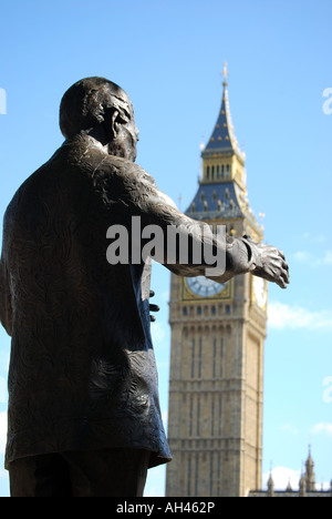 Nelson Mandela's Statue, Parliament Square, City of Westminster, Greater London, England, United Kingdom Stock Photo