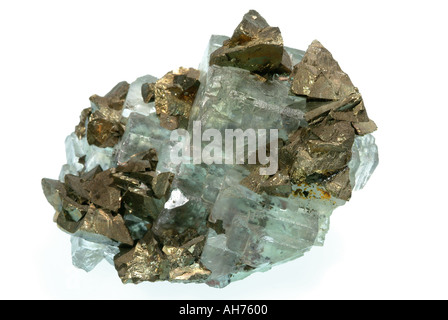 Mineral Chalcopyrite, Tetrahedral pyramid crystals of chalcopyrite on green fluorite cube, Wheal Trevaunance, St. Agnes, Cornwall, England Stock Photo