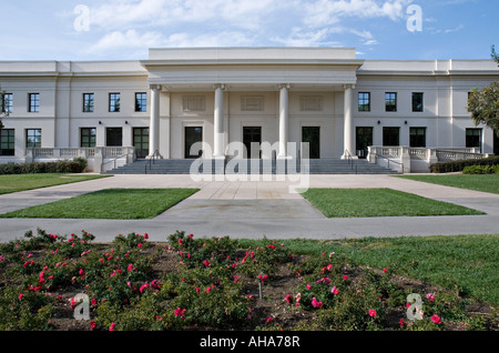 The Huntington Botanical Gardens, Santa Monica, USA. The facade of the Huntington Library Stock Photo