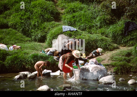 Ecuador Cuenca laundry washing clothes in the river Stock Photo