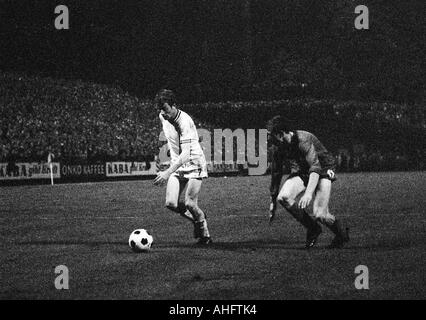 football, Bundesliga, 1968/1969, Boekelberg Stadium, Borussia Moenchengladbach versus Kickers Offenbach 4:1, scene of the match, duel between Herbert Wimmer (Gladbach) left and Dieter Fern (Offenbach) Stock Photo