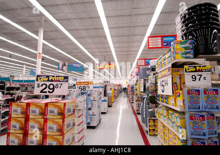 walmart supercenter in orlando hypermarket florida usa Stock Photo - Alamy