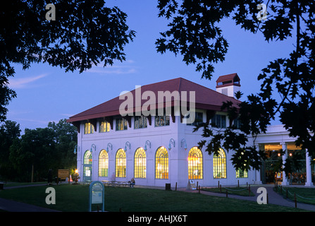 COMO LAKESIDE PAVILION ON THE SHORES OF LAKE COMO, COMO PARK, ST. PAUL, MINNESOTA.  SUMMER AT DUSK. Stock Photo