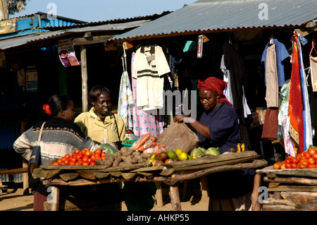 Kenya Tanzania frontier border Greengrocer market Stock Photo