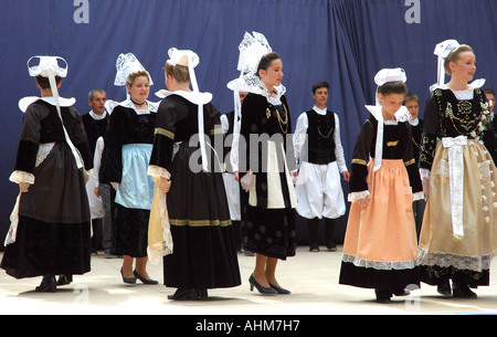 Breton dancing in traditional costumes at Oyster Festival at Arradon ...