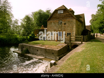 UK Berkshire Mapledurham Mill Stock Photo