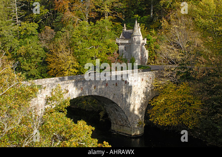 The old bridge of Avon and Castle Gatehouse at Ballindalloch Morayshire, Scotland. XPL 7226