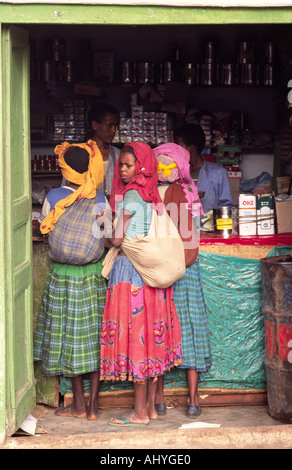 Oromo women shopping in Harar, Eastern Ethiopia Stock Photo