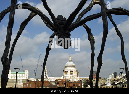 Louise Bourgeois Spider Sculpture at the Tate Modern Gallery, London, Towers Above Saint Pauls Cathedral. Stock Photo