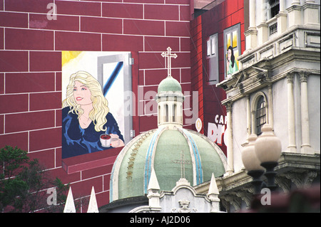 Modern Architecture Meets Colonial Charms in Central Guayaquil, Ecuador Stock Photo