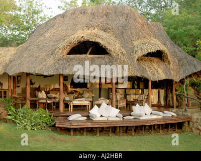 The bar and living area of Elsa’s Kopje in Meru National Park, Meru, Kenya Stock Photo