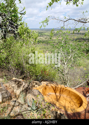 A bathroom with a view at Elsa’s Kopje in Meru National Park, Meru, Kenya Stock Photo