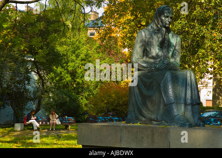 statue savivaldybes aikste park central Vilnius Lithuania Europe Stock ...