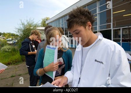 Students at Cherwell school Oxford celebrate their gcse results in 2007 Stock Photo