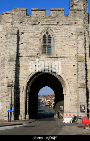 archway view canterbury high street narrow lanes with shoppers town centre kent england uk gb Stock Photo