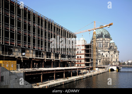 Berlin Palast Der Republik Palace Of The Republic Demolition Demolish To Knock Down Stock Photo