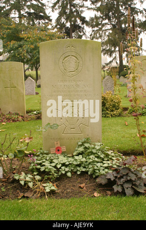 Grave of Lieutenant Maurice J Dease VC, one of the first VC winners of ...