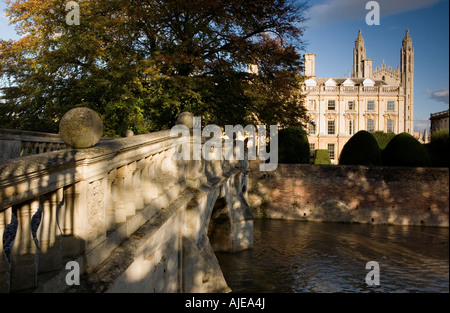 A view of Clare bridge leading to the famous college with the spires of King's College Chapel in the background Stock Photo
