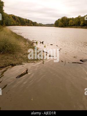 Wabash River beside OubacheTrails Park in Knox County, Indiana USA Stock Photo