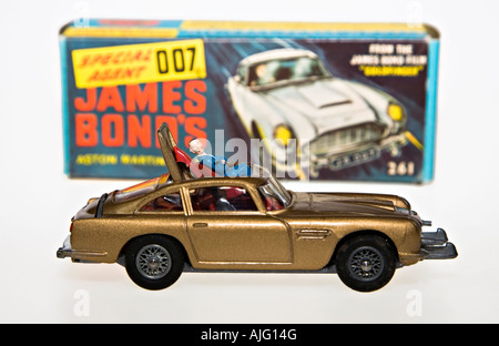 Corgi model car james bond 007 hi-res stock photography and images