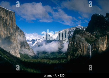 Yosemity Valley California USA Tunnel view sunlight Stock Photo