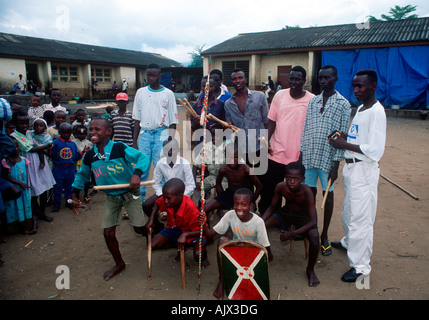 Displaced Burundi Tutsis and Hutus living in school in Nagaragara Quarter in Bujumbura. Stock Photo