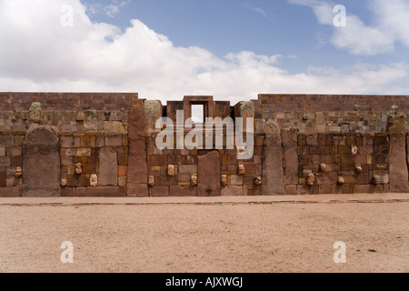 The Templete Semi Subterraneo, the Semi Subterranean Temple,at the archaeological site at Tiwanaku, on the Altiplano in Bolivia Stock Photo