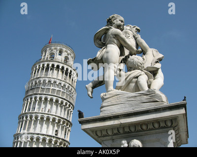 Toscana tower of Pisa and the Fontana dei Putti Stock Photo