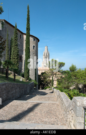 Church of Sant Feliu from the gardens and path round the Cathedral and Walls, Old City, Girona (Gerona), Catalunya, Spain Stock Photo