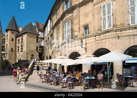 Cafe in the Place de la Liberte in the centre of the Old Town, Sarlat, Perigord Noir, Dordogne, France Stock Photo