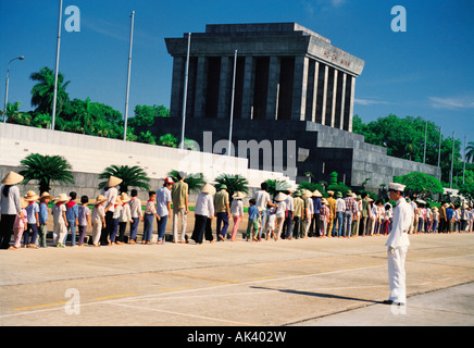 Vietnam. Hanoi. Visitors queuing at Ho Chi Minh's Mausoleum. Stock Photo