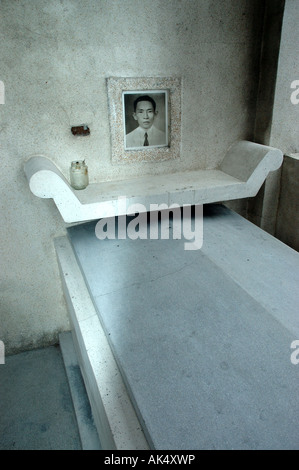 Memorial of a deceased man, Chinese cemetry in Manila Stock Photo