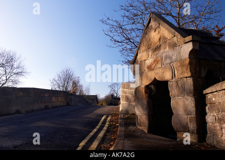 Toll house, Baslow Bridge, Baslow, Derbyshire, England Stock Photo - Alamy