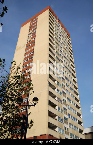 High rise apartments Birmingham, England, UK Stock Photo - Alamy
