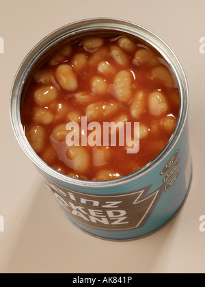 Open tin of Heinz Baked Beanz Stock Photo - Alamy