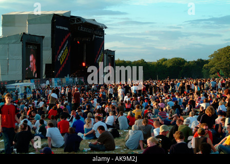 Leeds carling music festival summer hi-res stock photography and images -  Alamy