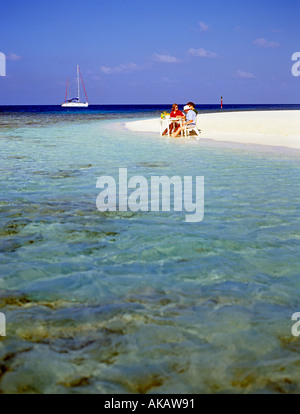 White yacht drifting in the waters of the Red Sea Stock Photo - Alamy