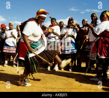 Zulu tribes women dancing in traditional clothing Shakaland Zululand ...