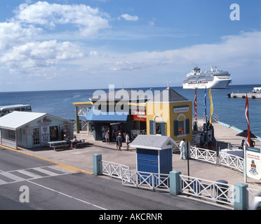 Waterfront showing cruise ship, George Town, Grand Cayman, Cayman Islands, Caribbean Stock Photo