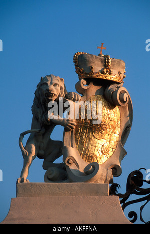 Österreich, Wien 3, Haupttor zum Oberen Belvedere mit Löwen die das Wappen des Prinzen von Savoyen tragen Stock Photo