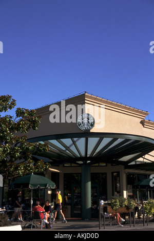 University village seattle hi res stock photography and images Alamy