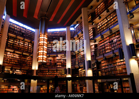 Interior of Thomas Fisher Rare Book Library and Shakespeare University of Toronto Stock Photo
